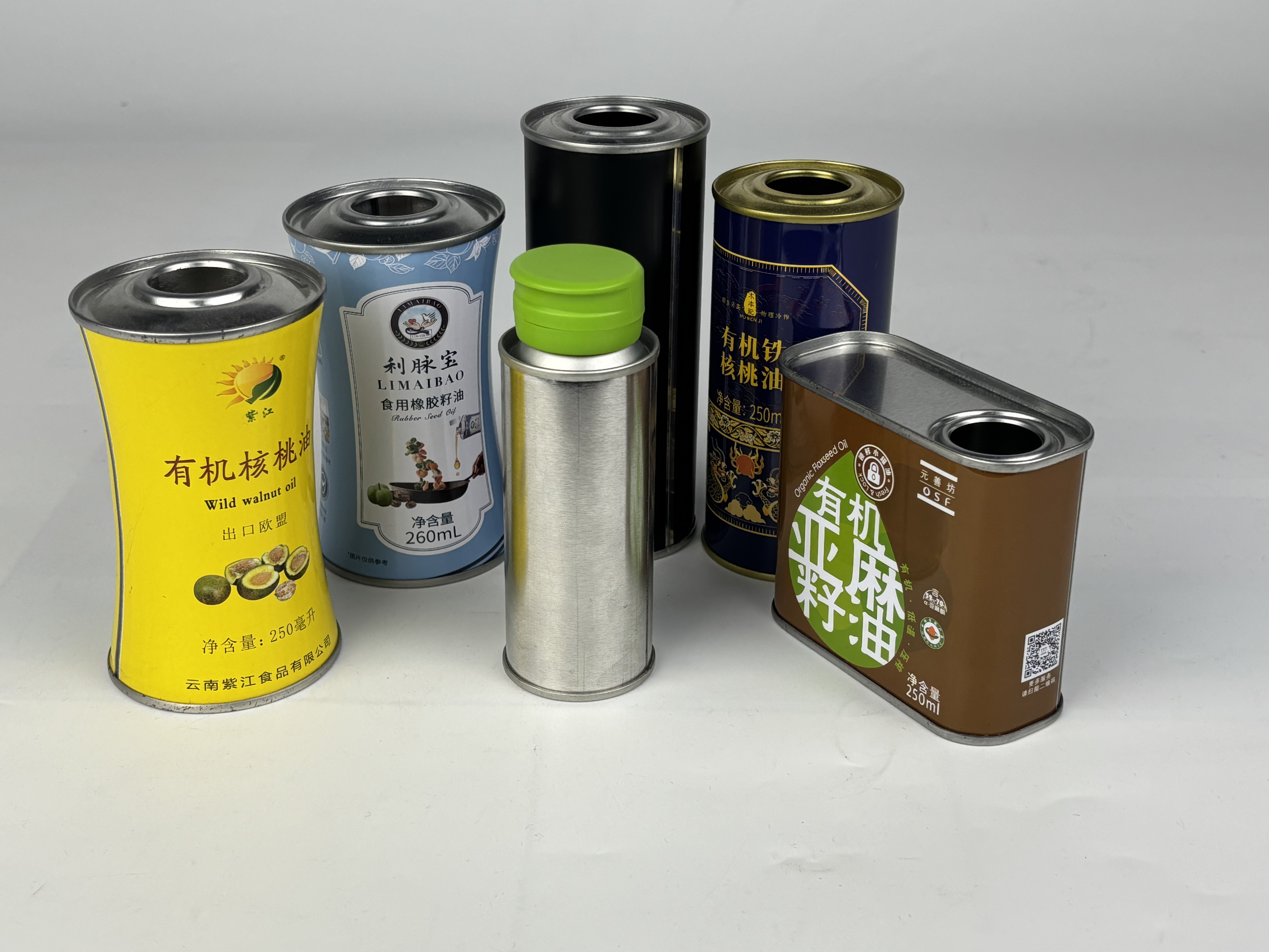 铁罐藏珍馐，山茶润心田——以匠心之器，封存自然馈赠